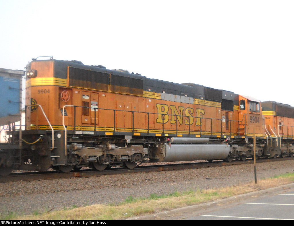 BNSF 9904